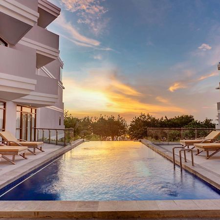Wyndham Garden Kuta Beach Bali Экстерьер фото
