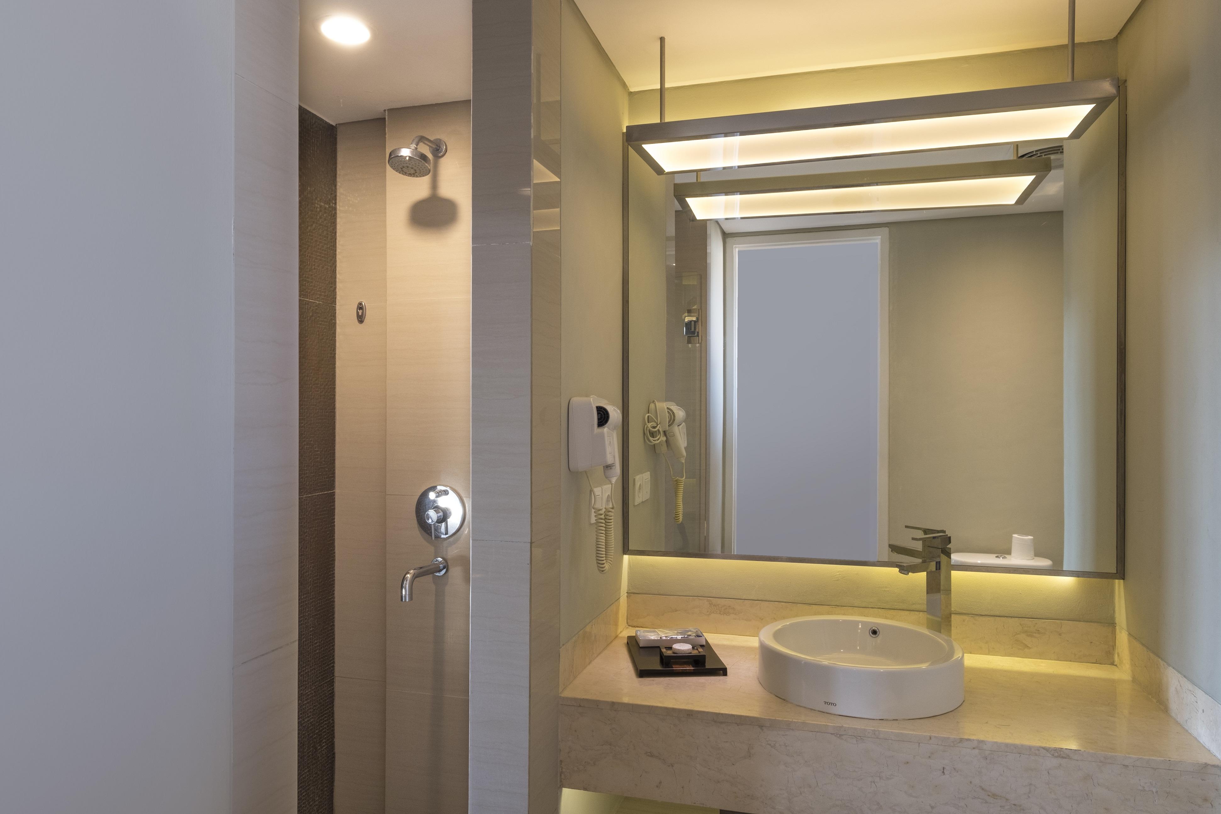 Wyndham Garden Kuta Beach Bali Экстерьер фото
