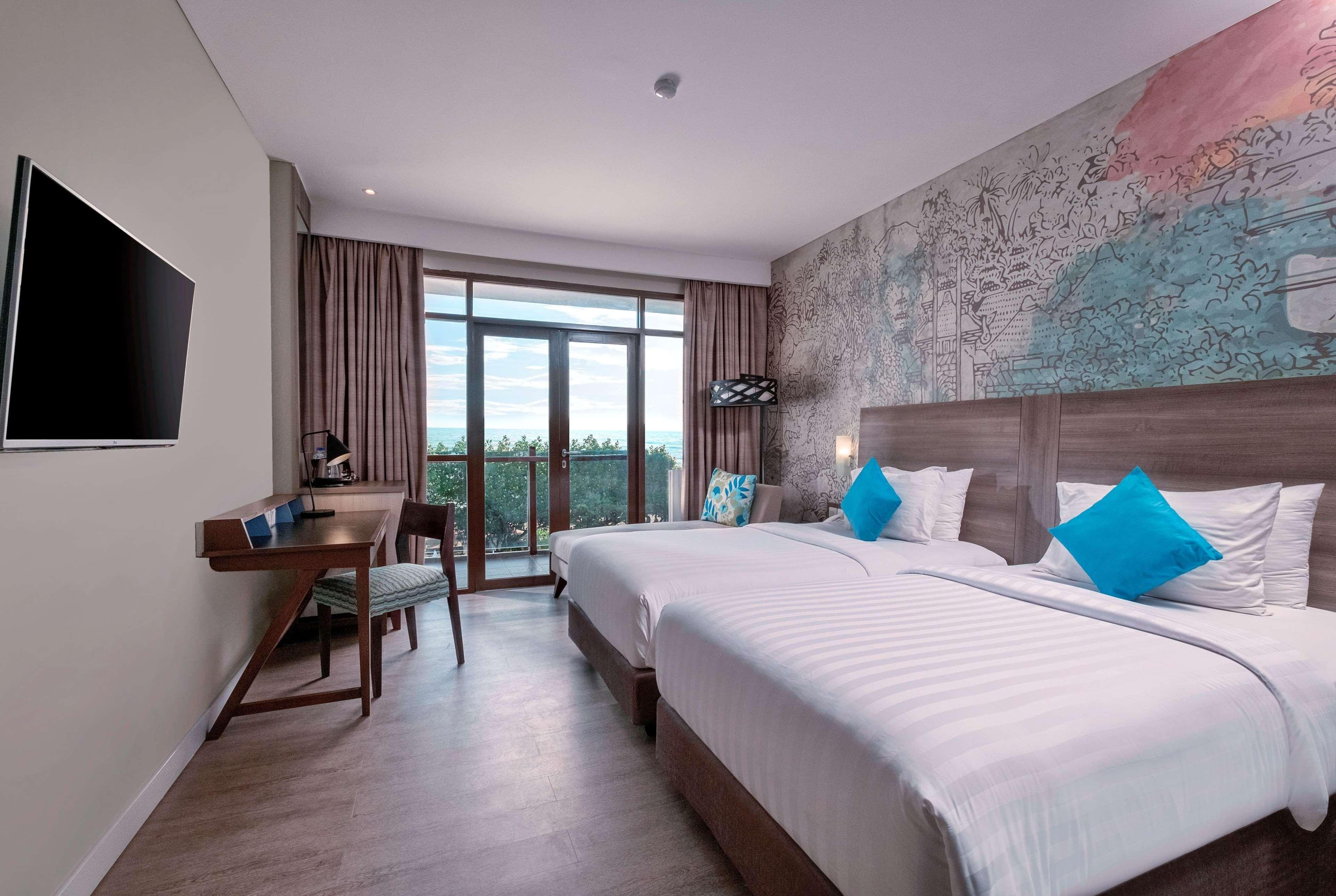 Wyndham Garden Kuta Beach Bali Экстерьер фото