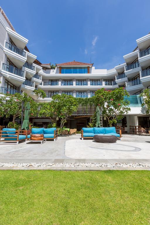 Wyndham Garden Kuta Beach Bali Экстерьер фото