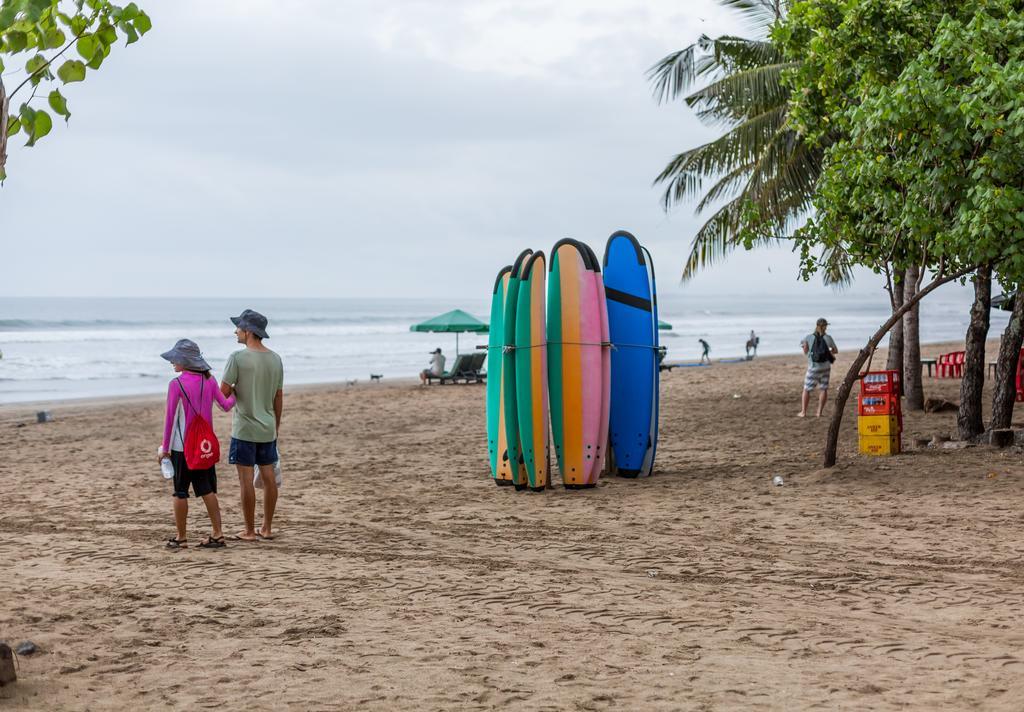 Wyndham Garden Kuta Beach Bali Экстерьер фото