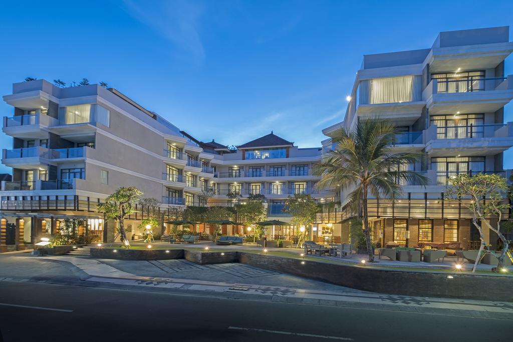 Wyndham Garden Kuta Beach Bali Экстерьер фото