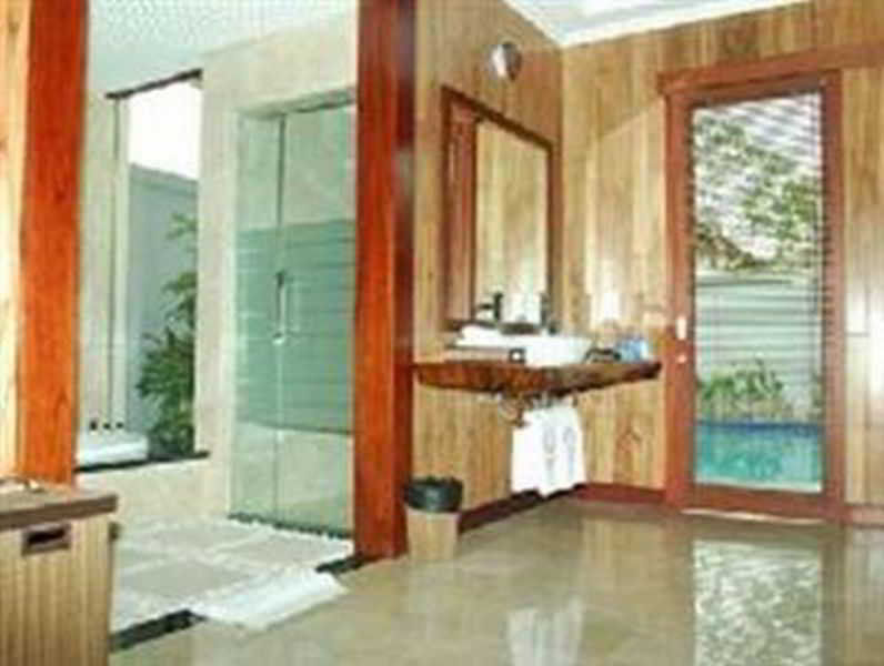 Wyndham Garden Kuta Beach Bali Экстерьер фото