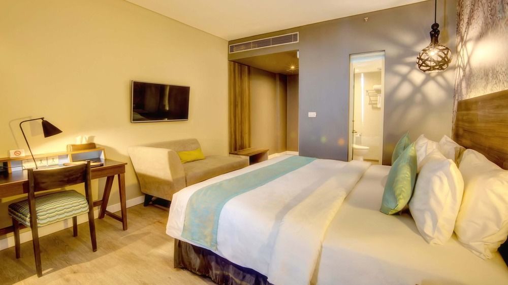 Wyndham Garden Kuta Beach Bali Экстерьер фото